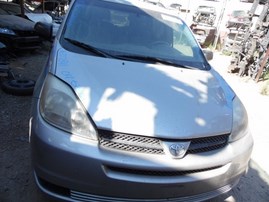 2004 TOYOTA SIENNA LE SILVER 3.3L AT Z17841